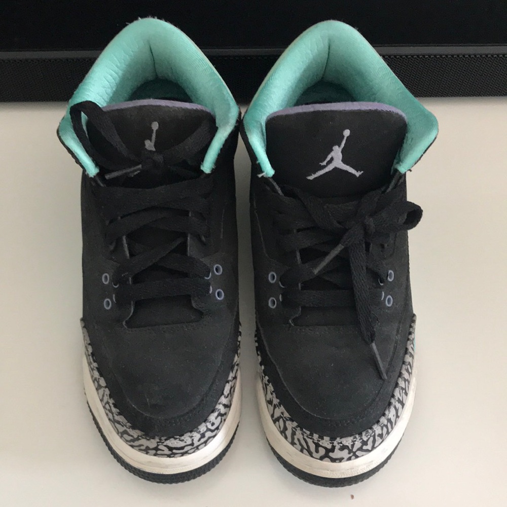 Jordan 3 black/teal size 6Y